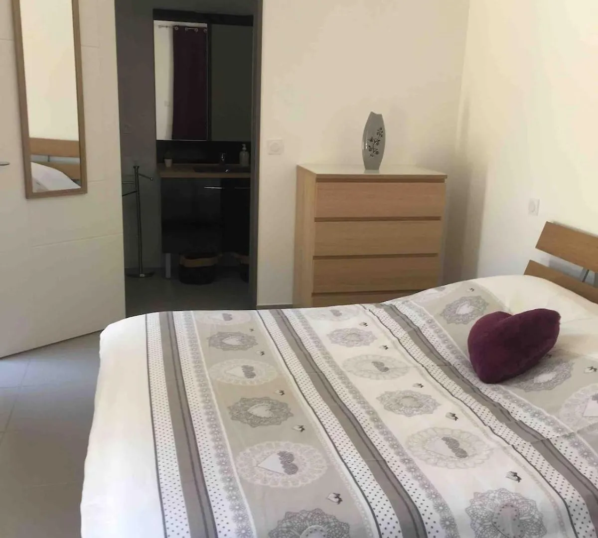 Rez-De-Chaussee De Villa 45M2, Piscine, Climatisation, Parking Aix-en-Provence