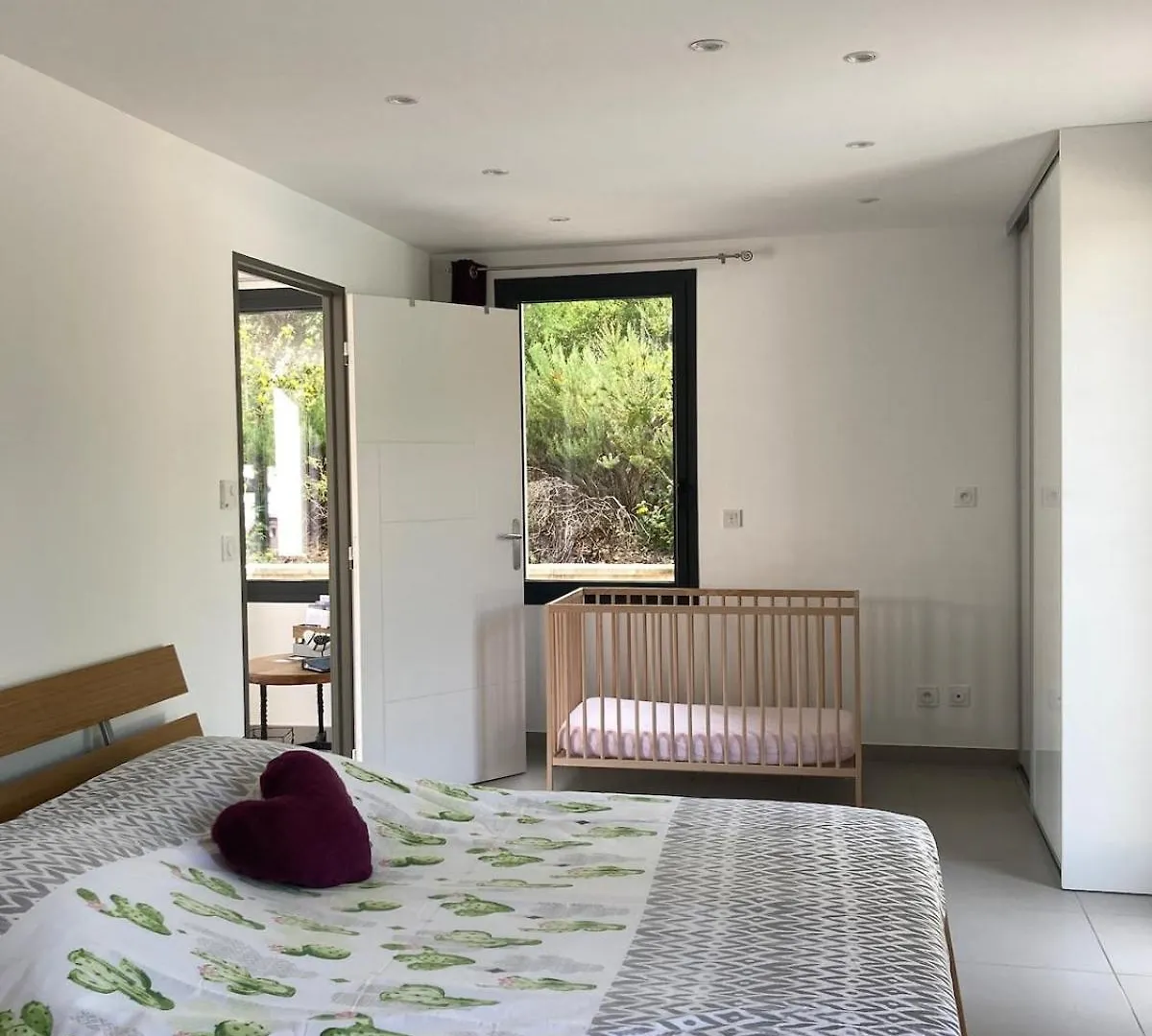 Apartment Rez-De-Chaussee De Villa 45M2, Piscine, Climatisation, Parking Aix-en-Provence